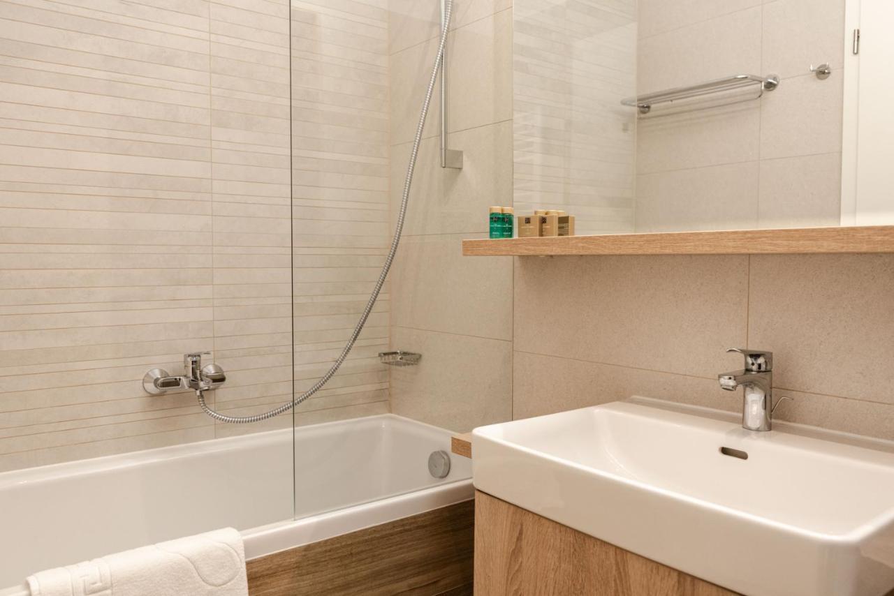 Apart B&V 701 Coresi - Luxury Mountain Haven Brasov Exterior photo